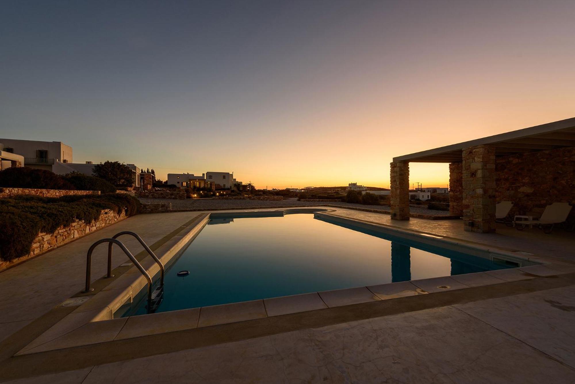 Seaside Home With Hot Tub, Vineyard, Shared Pool And View Páros Exterior foto